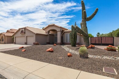 10036 N 57th Dr-3