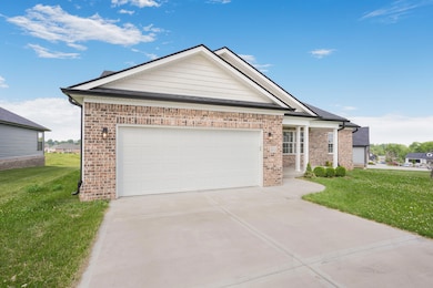 5013 Bentwood Ct, Richmond, KY 40475 - photo 2