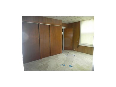 Tons of closet space NEW CARPET THRU HOME