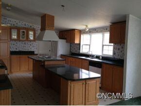 41 Farmstead Rd, Leicester, NC 28748 - photo 5