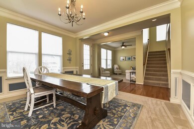 16464 Chattanooga Ln, Woodbridge, VA 22191 - photo 4