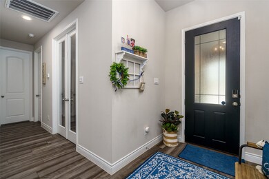 Hallway off entry to study, 2 bedrooms and bath