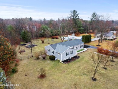 7 Beverly St, Saratoga Springs, NY 12866 - photo 4