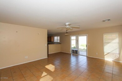Living Room (3)