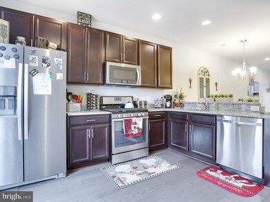 17043 Gibson Mill Rd unit 107, Dumfries, VA 22026 - photo 2