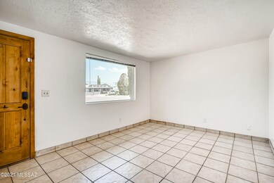 3-181059500-13 Living Room