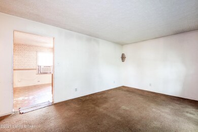 322 Dogwood Dr, Mount Washington, KY 40047 - photo 5