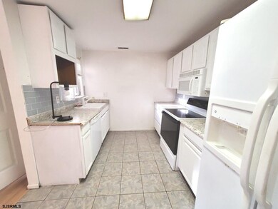 57 Pheasant Meadow Dr unit 5, Galloway, NJ 08205 - photo 5