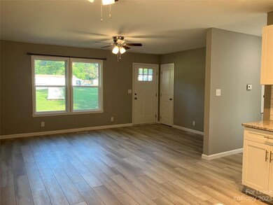 6692 Denver Heights Cir, Denver, NC 28037 - photo 3