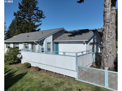 1302 Seacrest Ln, Brookings, OR 97415 - photo 4