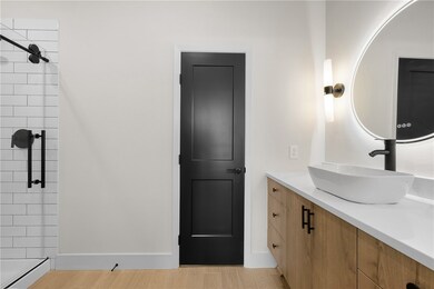 2539 E Villa Maria Rd unit 11D, Bryan, TX 77802 - photo 6