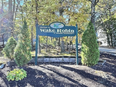 7 Wake Robin Rd unit 104, Lincoln, RI 02865 - photo 2