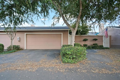 1200 Lakewood Ave unit 2, Modesto, CA 95355 - photo 2