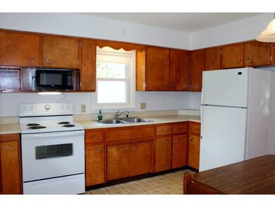 3018 Bement St, Erie, PA 16506 - photo 3