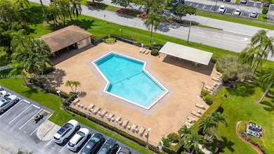 1101 SW 128th Terrace unit C204, Pembroke Pines, FL 33027 - photo 4