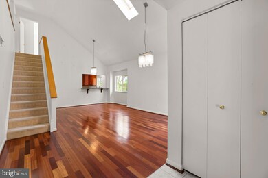 12112 Blue Paper Trail, Columbia, MD 21044 - photo 4