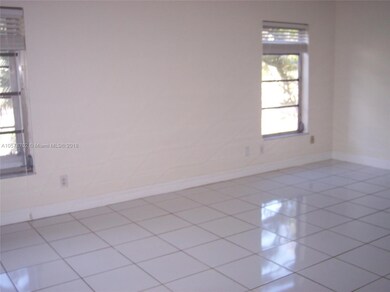 ROOMY LIVING AREA