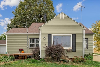 1495 Hickory Ave, New Sharon, IA 50207 - photo 4