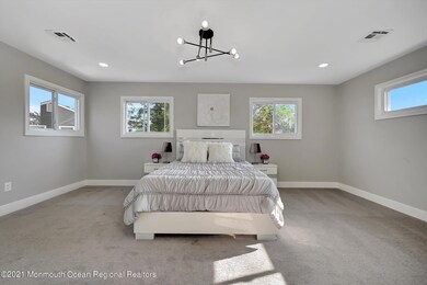 10-Master Bedroom