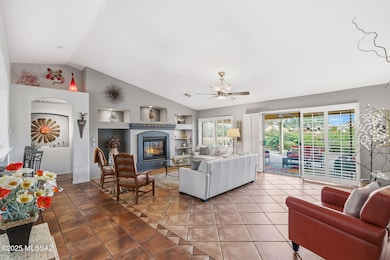 1821 E Redstart Rd, Green Valley, AZ 85614 - photo 7