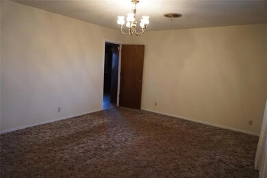 2710 W Walker St, Denison, TX 75020 - photo 6