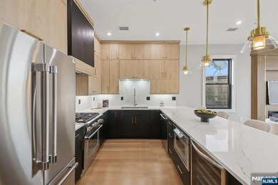 134 Hancock Ave unit 3, Jersey City, NJ 07307 - photo 4