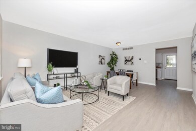 6908 Turnberry Ct, Frederick, MD 21703 - photo 3