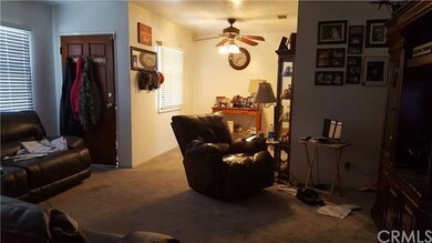 Living room / Dinning room (1st view)