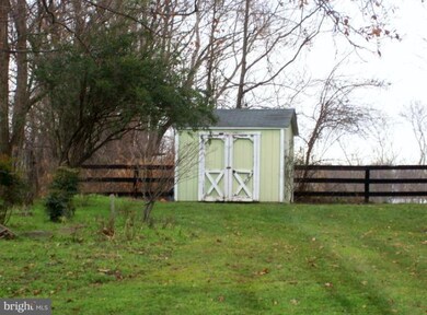 19263 Silcott Springs Rd, Purcellville, VA 20132 - photo 3