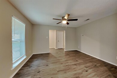 2137 Mountainview Dr, Hurst, TX 76054 - photo 7