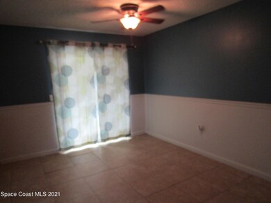 DINING ROOM FROM L/R