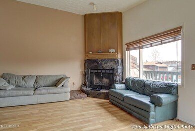 Living Rm View & FP