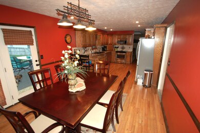 Dining/Kitchen Combo