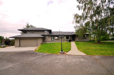 4707 Maple Ave
