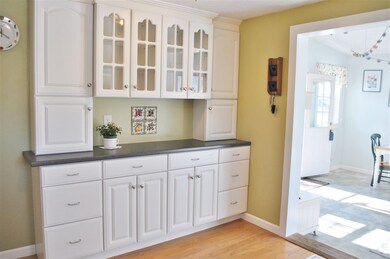 10 Damon Ave, Nashua, NH 03064 - photo 5