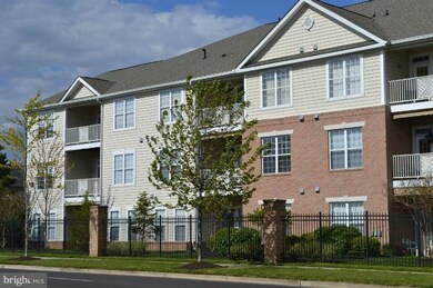 411 Hamlet Club Dr unit 306, Edgewater, MD 21037 - photo 7