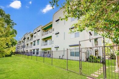 1441 East St unit 205, Houston, TX 77007 - photo 2