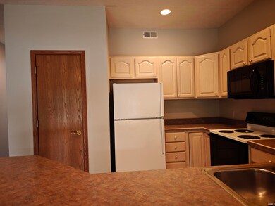 400 Saw Mill Rd unit 18, Lafayette, IN 47905 - photo 6