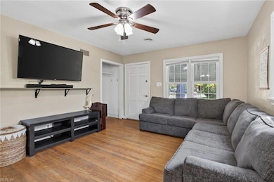 1370 Boxwood Cir, Norfolk, VA 23518 - photo 7