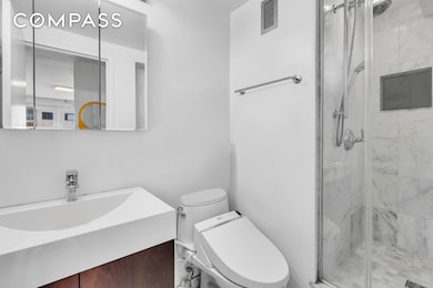 The Landmark unit 2601, New York, NY 10022 - photo 5