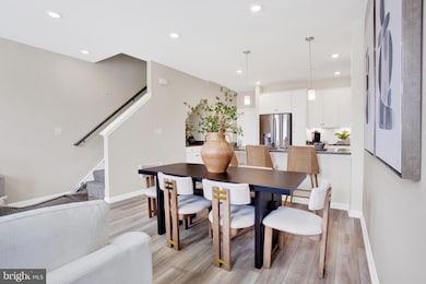 9664 Swallowtail Ln, Manassas, VA 20110 - photo 2