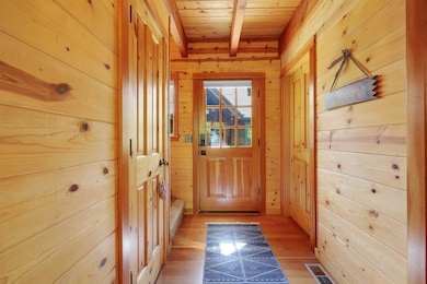 12-web-or-mls-56411McKenzieHwy-11