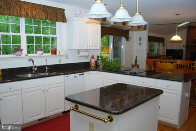 2911 Gray Beech Dr, Harwood, MD 20776 - photo 3