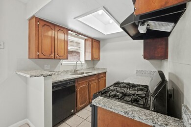 1495 W Gulf Bank Rd, Houston, TX 77088 - photo 4