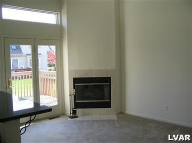 205 Ridings Cir unit DD205, Macungie, PA 18062 - photo 3