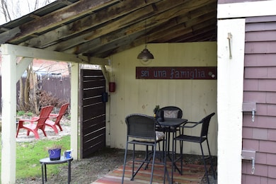 27 Bunker Hill St, Lancaster, NH 03584 - photo 5