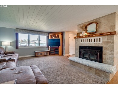 3132 1st St, Hubbard, OR 97032 - photo 6