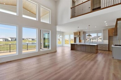 4644 176th Ct, Urbandale, IA 50323 - photo 7