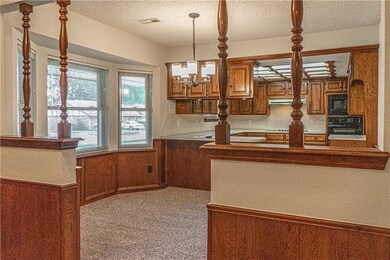 509 N Morgan Dr, Moore, OK 73160 - photo 4