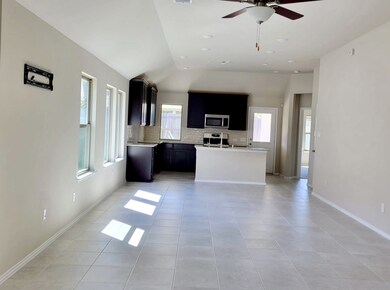 32090 Quail Terrace Ln, Conroe, TX 77385 - photo 4